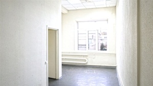 В творческом кластере на Бауманской сдаются три соседних блока различной планировки. Каждый из них 96,4 кв.м. Второй этаж, 13 000 кв.м/год. Круглосуточный доступ, охрана, парковка.