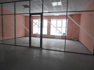 Сдаються под офис два бокса по 52 кв. м. Цена 12000р за 1 кв.м. в год Адрес: г.Москва ул.Правды дом 24 стр 3 этаж 2